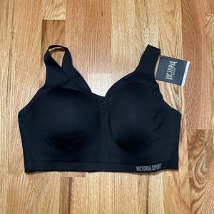 victoria’s secret angel max sports bra